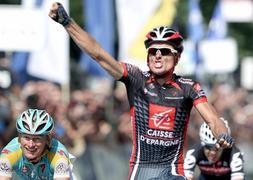 Luis León Sánchez gana en San Sebastián