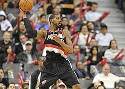 Rudy apoya a Aldridge en el triunfo ante los Timberwolves