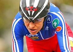 Jeannie Longo en una carrera./JAVIER SORIANO |AFP