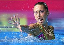 Mengual, en una prueba técnica de la modalidad de Solo de Natación Sincronizada. / Foto: Efe | Vídeo: Atlas