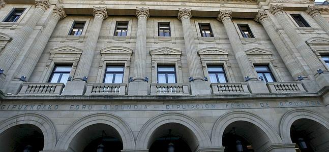 Fachada del edificio. / Archivo | Naiara Eizaguirre