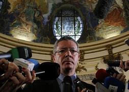 Gallardón atiende a los medios en Madrid. / Efe | Vídeo: Atlas
