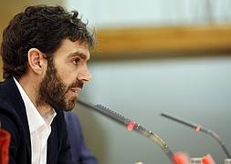 El torero José Tomás , durante la presentación del libro. / Sergio Barrenechea (Efe)