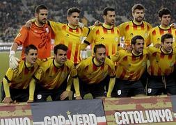 Once inicial de la selección catalana formada antes del partido amistoso ante Cabo Verde. / Efe