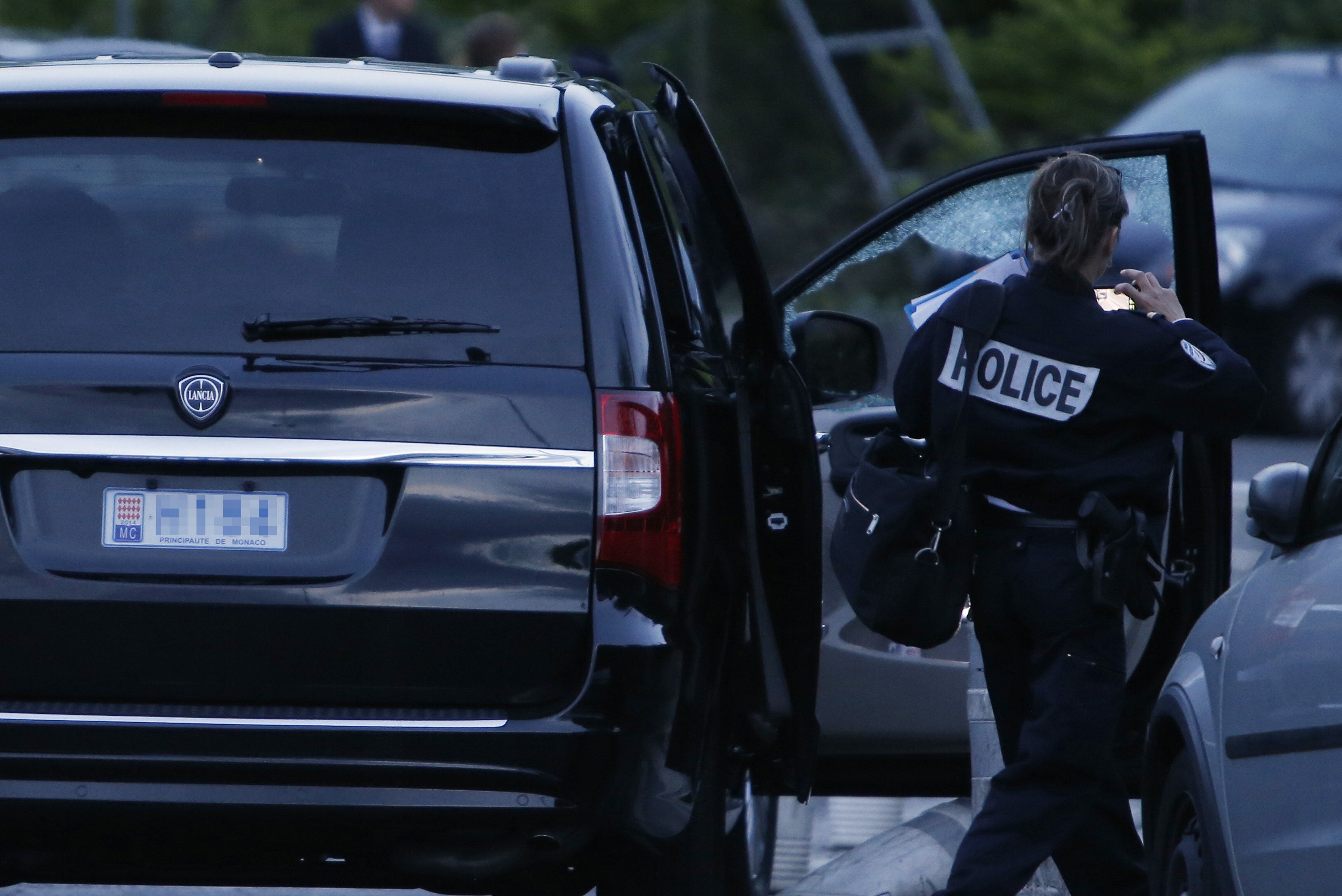 Una policía, en el lugar del tiroteo.