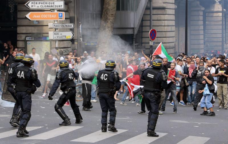 Enfrentamientos entre la Policía y los manifestantes 