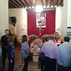 El féretro ya se encuentra en la capilla ardiente de Alicante. 