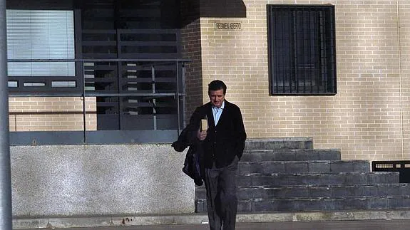 Jaume Matas, a la salida del centro penitenciario. 