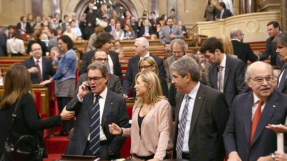 Artur Mas. al inicio de la sesión en el Parlament. 