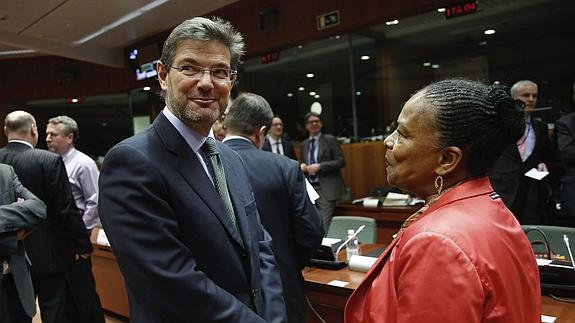 Catalá, con su homóloga francesa, Christiane Taubira.