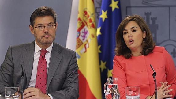 Soraya Sáenz de Santamaría y Rafael Catalá.