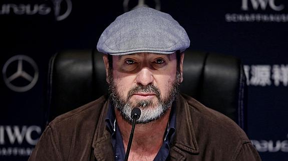 Eric Cantona, en rueda de prensa. 