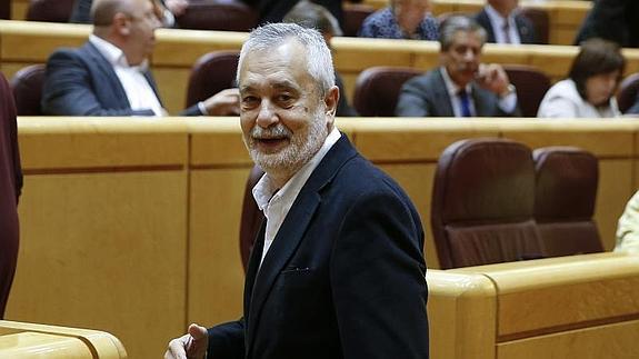 José Antonio Griñán, a su llegada hoy al Senado. 