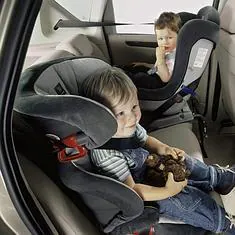 Uno de cada diez niños no viaja siempre con asiento elevador en el coche