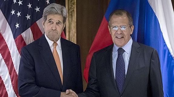 John Kerry y Serguéi Lavrov.