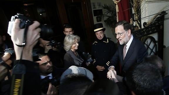 Rajoy, a su llegada al acto de hoy en Barcelona.