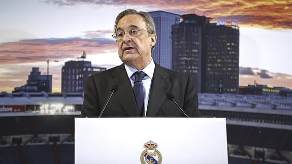 Florentino Pérez en el tradicional discurso de Navidad ante la prensa. 