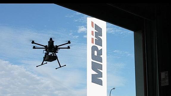 MRW prueba con drones el envío de paquetería a distintas zonas.