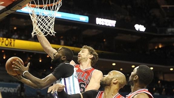 Pau Gasol, en una acción defensiva. 