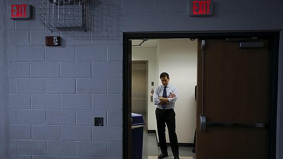 El senador Marco Rubio antes de un mitin de campaña en Florida.