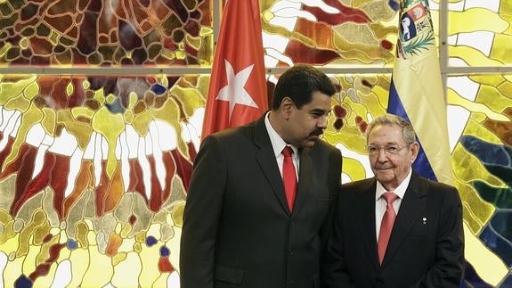 Nicolás Maduro y Raúl Castro.