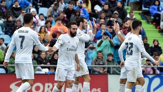 Baño y masaje del Real Madrid en Getafe