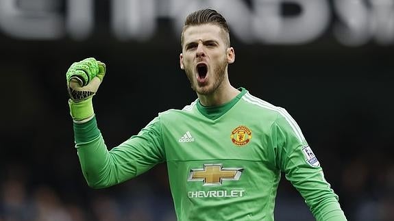 David de Gea celebra un gol del Manchester United. 