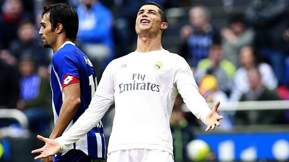 Cristiano Ronaldo lamenta una ocasión fallada. 