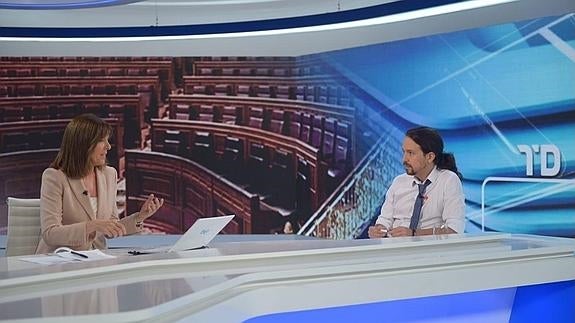 Pablo Iglesias, durante la entrevista en TVE.