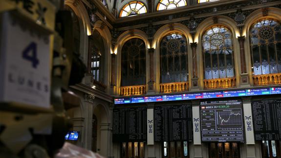 Interior de la Bolsa de Madrid. 