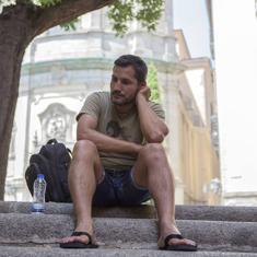 Lagarder Danciu, junto al lugar donde duerme.