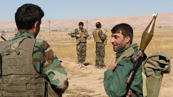 Peshmerga kurdos de la ofensiva contra el Estado Islámico cerca de Mosul