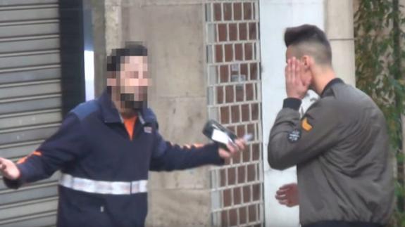 El repartidor del vídeo del «caranchoa» alega al juez que temía ser robado