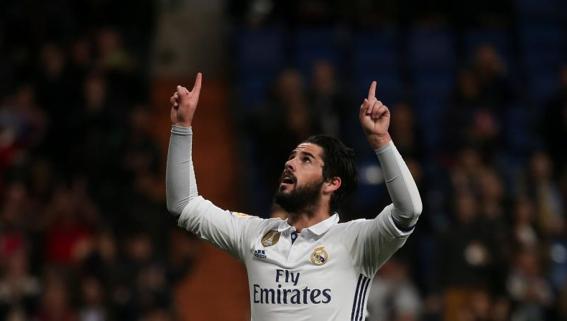 Isco Alarcón celebra un gol ante Las Palmas. 