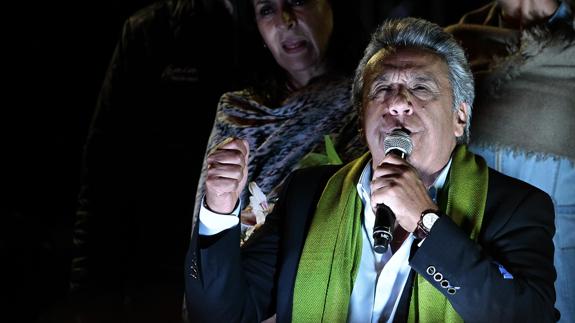 El candidato oficialista a la presidencia de Ecuador, Lenín Moreno. 