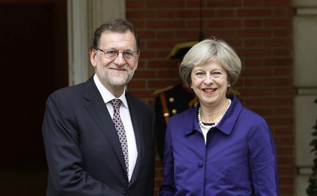 Mariano Rajoy y Theresa May, durante un encuentro.