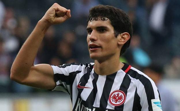 Vallejo, con el Eintracht. 