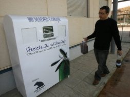 Uno de los contenedores instalados en la capita. / CARLOS MORET