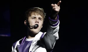 Google califica a Justin Bieber como "desecho fecal"