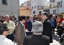 El alcalde de Benamocarra, esta mañana. / A. P.