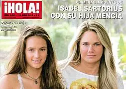 Isabel Sartorius posa por primera vez con su hija Mencía en ¡Hola!