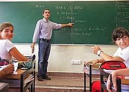 Los profesores se quedan sin los permisos por estudios y estancias en el extranjero