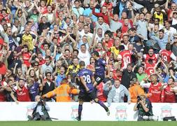 Santi Cazorla celebra el gol. / Efe