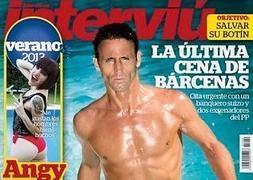 Álvaro Muñoz Escassi se desnuda "por rebeldía" en Interviú