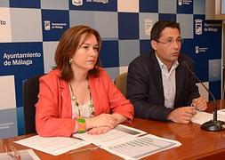 Francisco Pomares y María del Mar Martín han ofrecido los resultados. / SUR.es