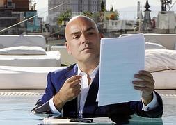 Kike Sarasola: «Me puse de todo en el pelo hasta que decidí rapármelo»