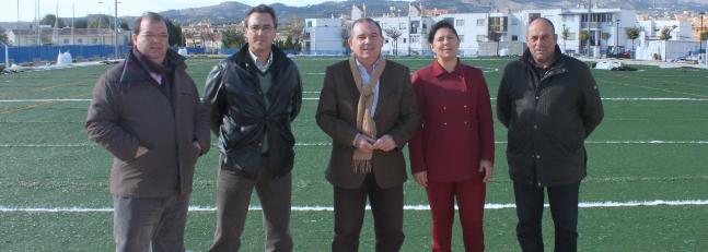 Vélez ultima las obras de su segundo campo de césped artificial