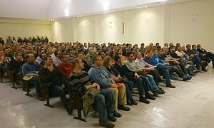 Uno de los momentos de la última reunión de los trabajadores. Álvaro Cabrera