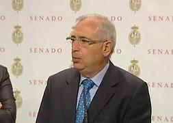 El presidente de Melilla ironiza que el PSOE propicia cambiar guardias civiles por "azafatas"