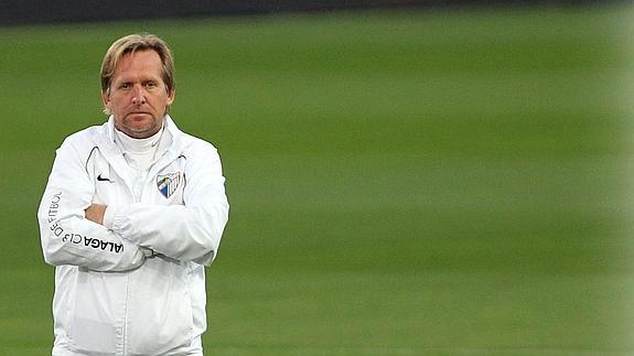 Schuster, durante un entrenamiento del Málaga. :: CARLOS MORET